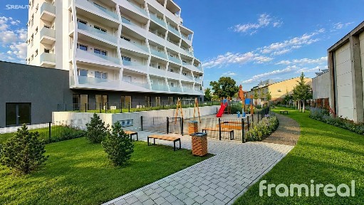 Pronájem bytu 1+kk 38 m²