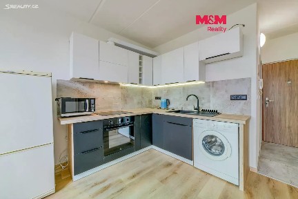 Pronájem bytu 1+1 35 m²