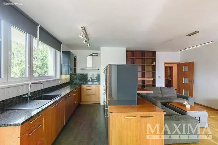 Pronájem bytu 4+kk 117 m²