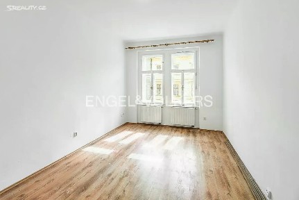Pronájem bytu 1+1 44 m²