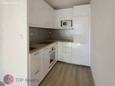 Pronájem bytu 2+kk 43 m²