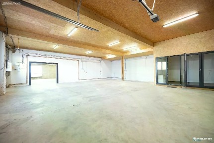 Pronájem skladového prostoru 148 m²