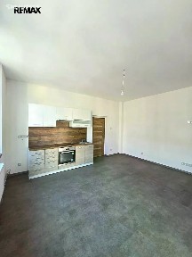 Pronájem bytu 3+kk 80 m²
