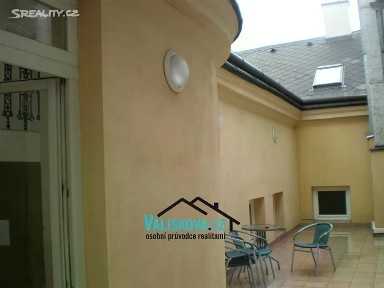 Pronájem bytu 1+kk 42 m²