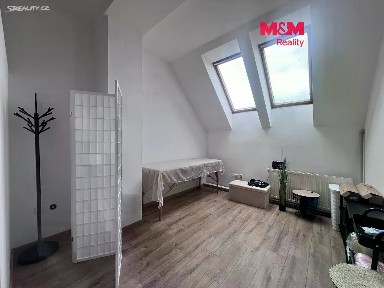 Pronájem obchodního prostoru 22 m²