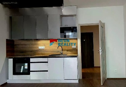 Pronájem bytu 1+kk 35 m²