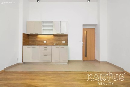 Pronájem bytu 1+kk 32 m²