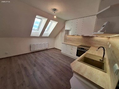 Pronájem bytu 3+kk 68 m²