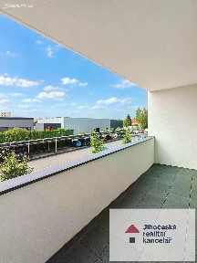 Pronájem bytu 3+kk 68 m²