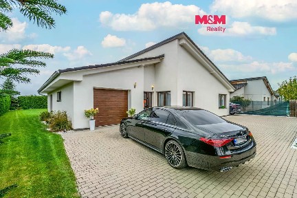 Prodej rodinného domu 177 m², pozemek 1013 m²