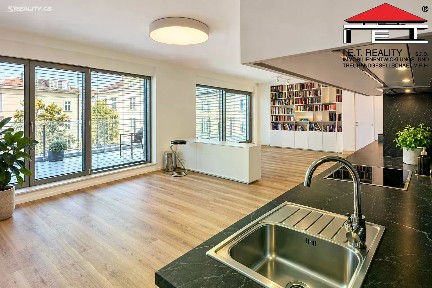 Pronájem bytu 3+kk 149 m²