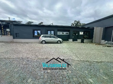 Pronájem obchodního prostoru 93 m²