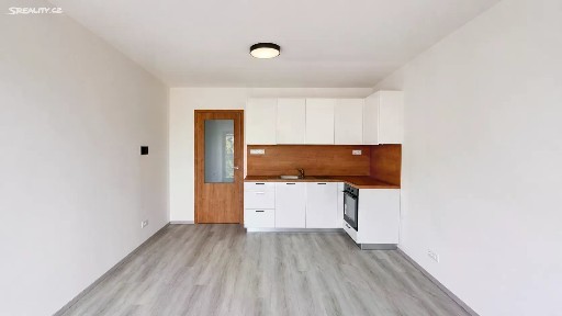 Pronájem bytu 1+kk 27 m²