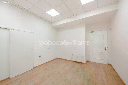 Pronájem kanceláře 146 m²