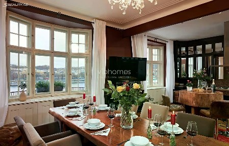 Pronájem bytu 4+1 183 m²