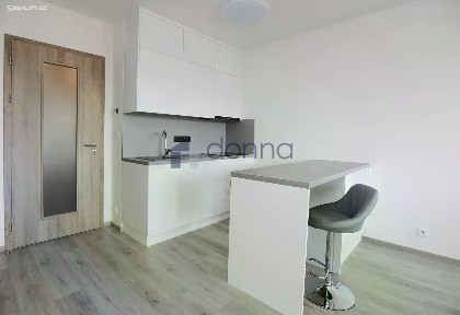 Pronájem bytu 1+kk 39 m²