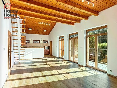 Pronájem bytu 4+kk 150 m²