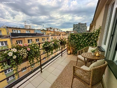 Pronájem bytu 1+kk 32 m²