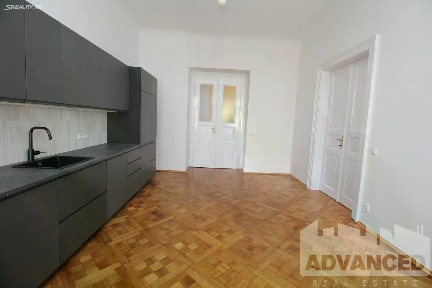 Pronájem bytu 3+kk 82 m²