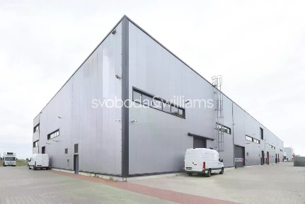 Pronájem výrobní haly, prostoru 1313 m²