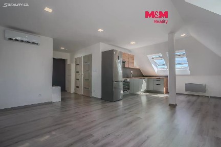 Pronájem bytu 3+kk 79 m²
