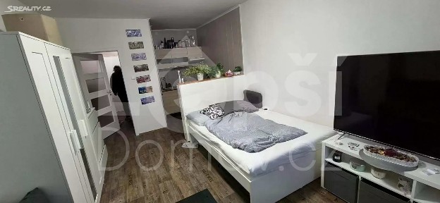 Pronájem bytu 1+kk 28 m²