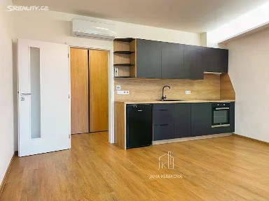 Pronájem bytu 1+kk 30 m²