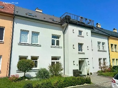 Pronájem bytu 3+kk 60 m²
