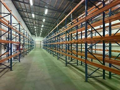 Pronájem skladového prostoru 1700 m²
