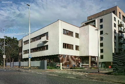 Prodej kanceláře 1180 m²