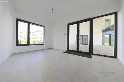 Prodej obchodního prostoru 19 m²