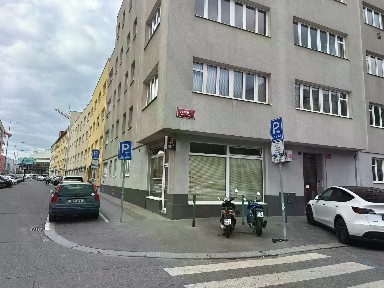 Prodej komerční nemovitosti 65 m²
