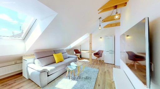 Pronájem bytu 1+kk 37 m²
