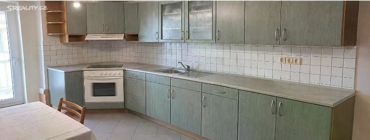 Pronájem bytu pokoje 95 m²