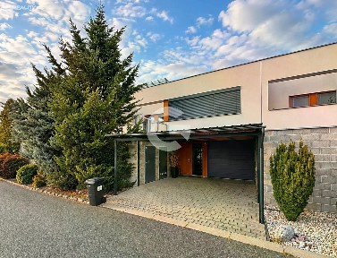 Pronájem rodinného domu 167 m², pozemek 213 m²