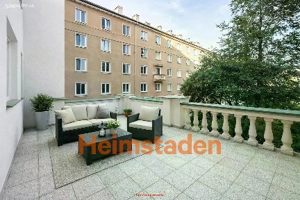 Pronájem bytu 1+kk 48 m²