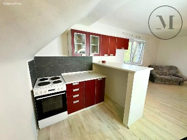 Pronájem bytu 1+kk 32 m²