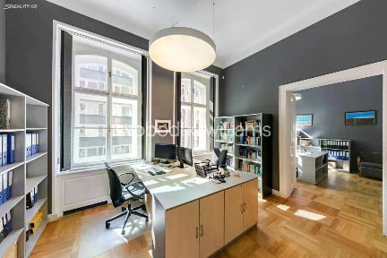 Prodej kanceláře 171 m²