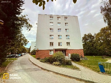 Pronájem bytu 1+1 37 m²