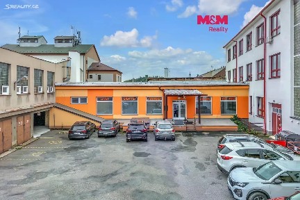 Pronájem obchodního prostoru 498 m²