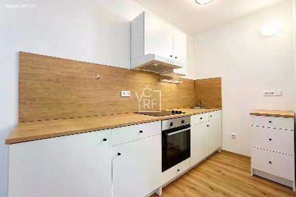 Hronovická, Pardubice - Zelené Předměstí