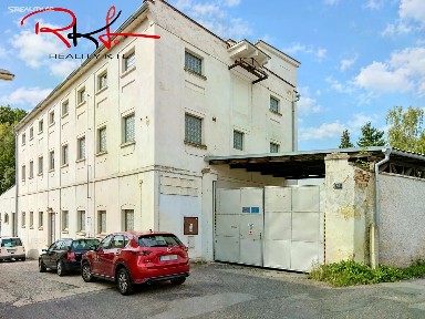 Pronájem skladového prostoru 1787 m²