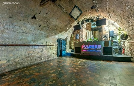 Pronájem obchodního prostoru 160 m²