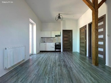 Pronájem bytu 2+kk 40 m²