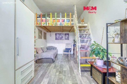 Pronájem bytu 1+1 32 m²