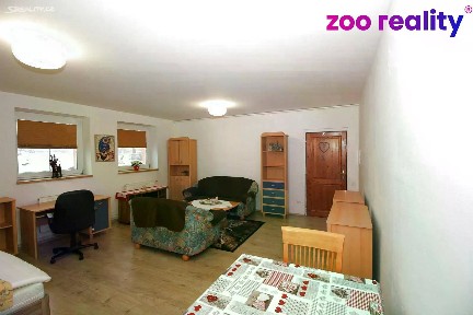 Pronájem bytu 1+1 60 m²