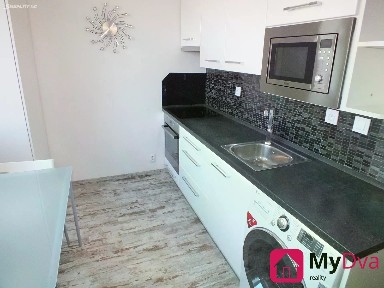 Pronájem bytu 1+1 32 m²