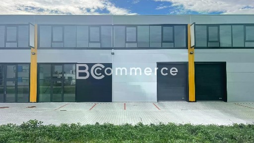 Pronájem skladového prostoru 235 m²
