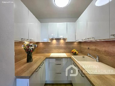 Pronájem bytu 2+kk 42 m²