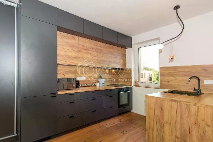 Pronájem bytu 2+kk 61 m²